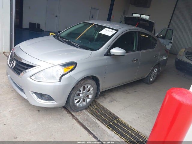 Nissan Versa 1.6 Sv