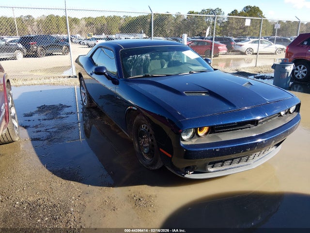 Salvage Dodge Challenger Image