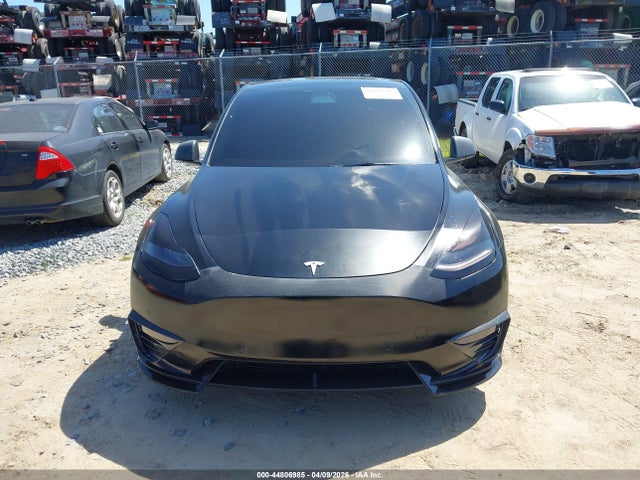Tesla Model Y Performance Dual Motor All-wheel Drive
