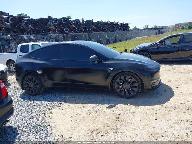 Tesla Model Y Performance Dual Motor All-wheel Drive