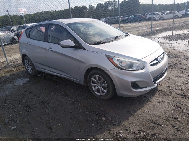 Salvage Hyundai ACCENT Image