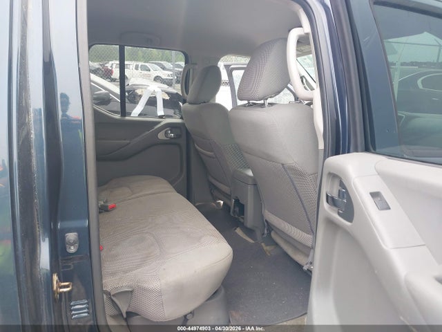 Nissan Frontier Sv