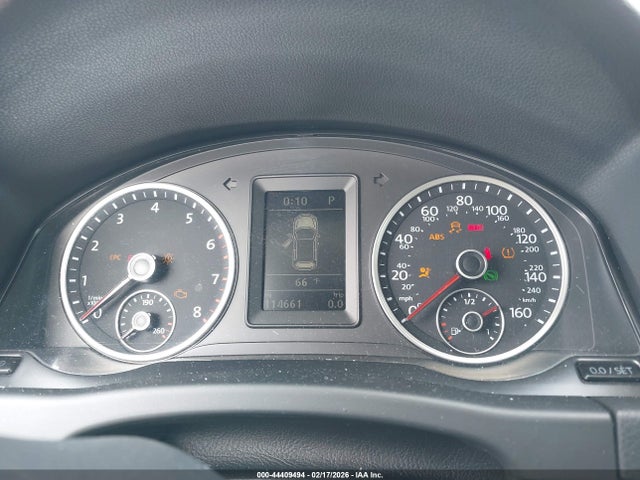 Volkswagen Tiguan S