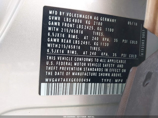 Volkswagen Tiguan S