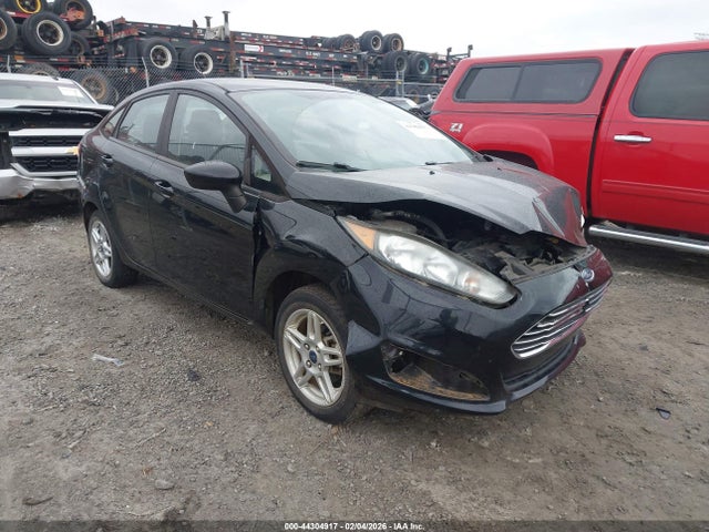 Salvage Ford Fiesta Image