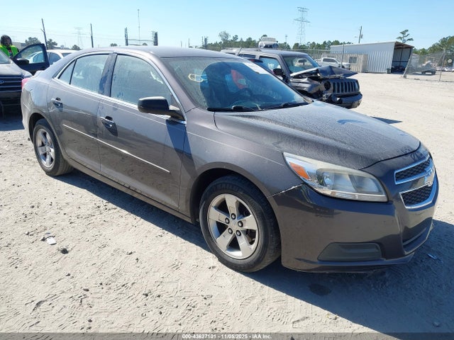 Salvage Chevrolet Malibu Image