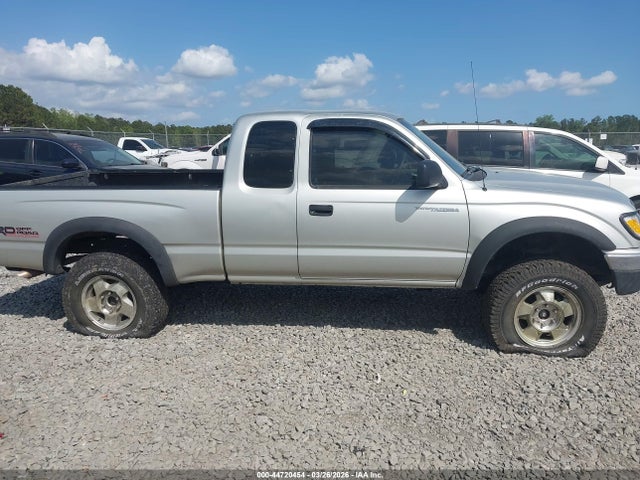 Toyota Tacoma Base V6