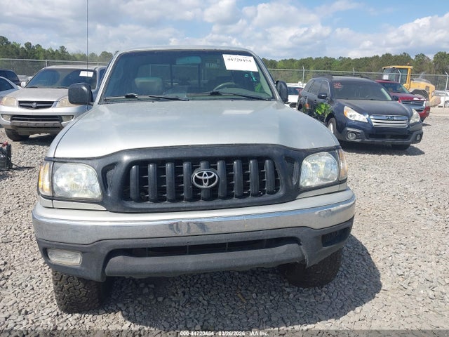 Toyota Tacoma Base V6