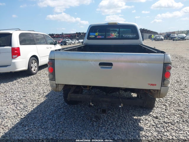 Toyota Tacoma Base V6