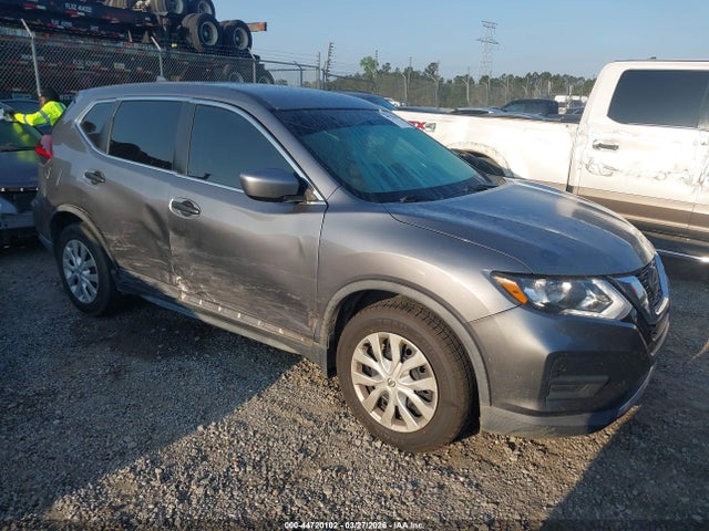 Salvage Nissan Rogue Image