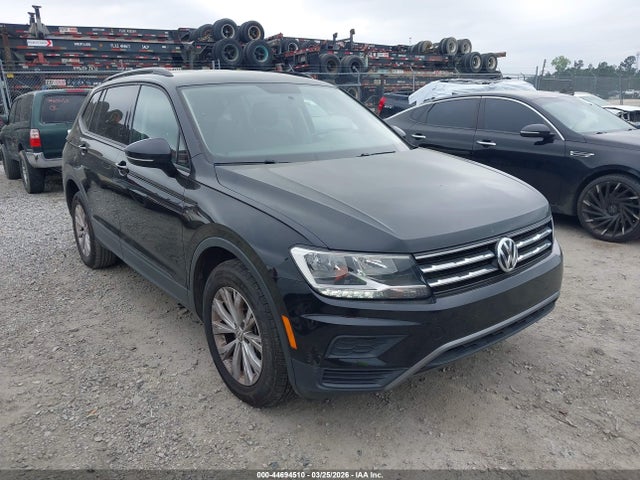 Salvage Volkswagen Tiguan Image