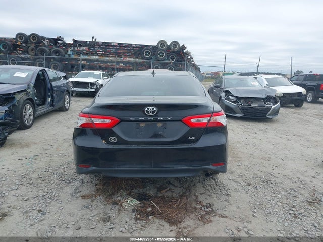 Toyota Camry Le