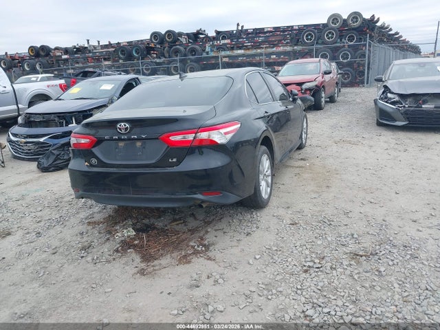 Toyota Camry Le
