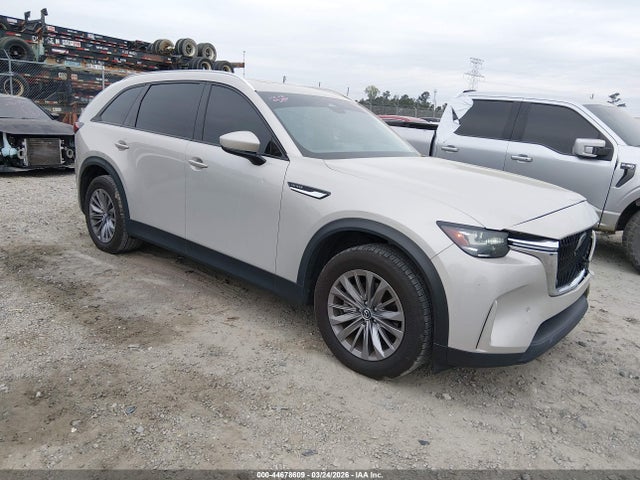 Salvage Mazda Cx Image