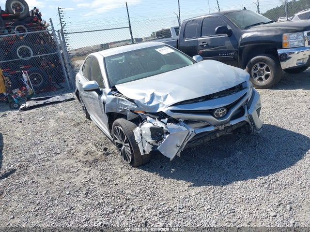 Salvage Toyota Camry Image