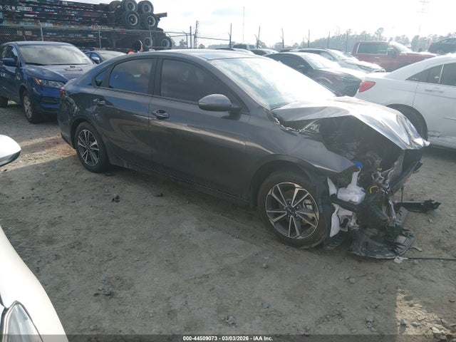 Salvage Kia Forte Image