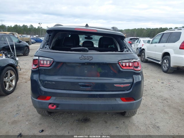 Jeep Compass Trailhawk 4x4