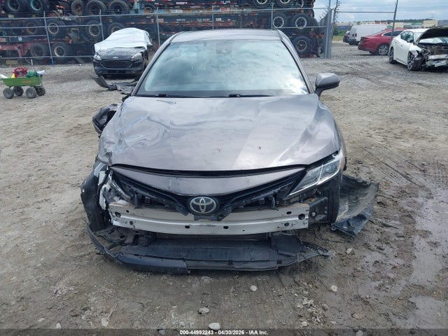 Toyota Camry Le