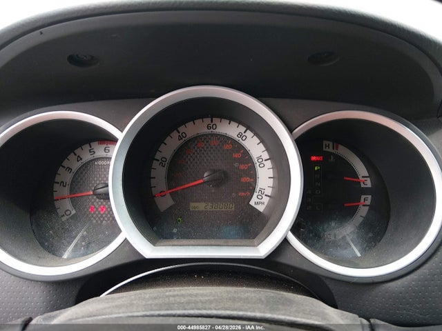 Toyota Tacoma Base V6