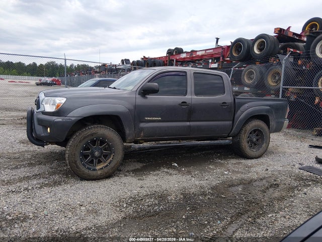 Toyota Tacoma Base V6