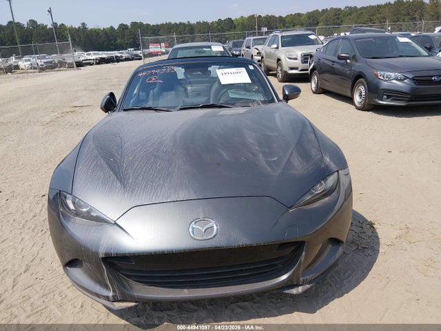 Mazda MX-5 Miata RF Grand Touring