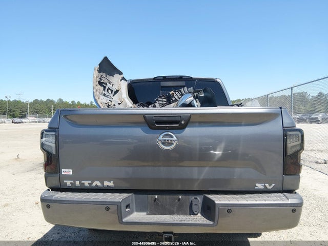 Nissan Titan Sv