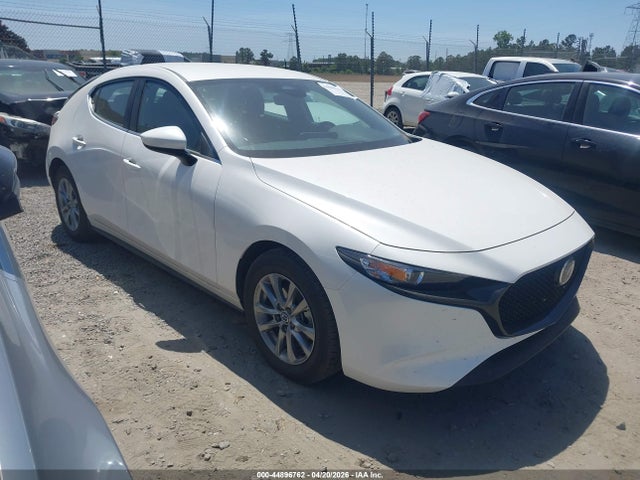 Salvage Mazda Mazda3 Image