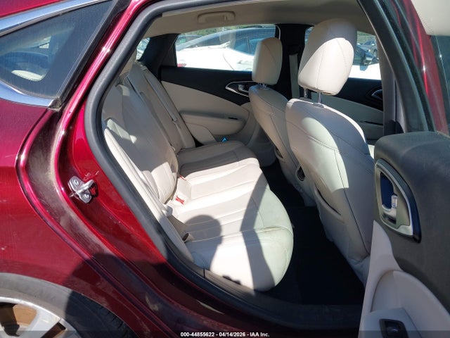 Chrysler 200 Limited Platinum