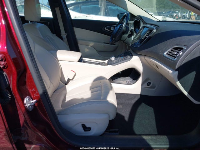 Chrysler 200 Limited Platinum
