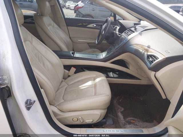 Lincoln MKZ