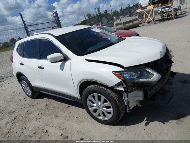 Salvage Nissan Rogue Image