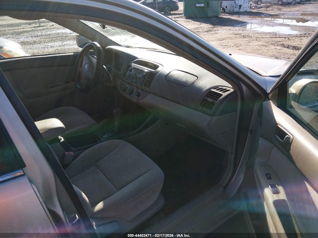 Toyota Camry Le