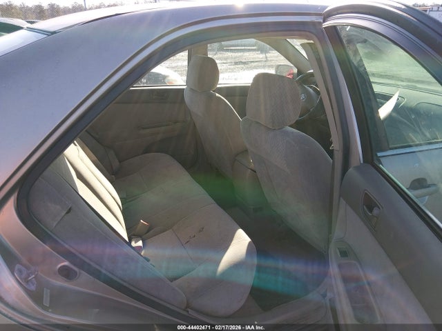 Toyota Camry Le