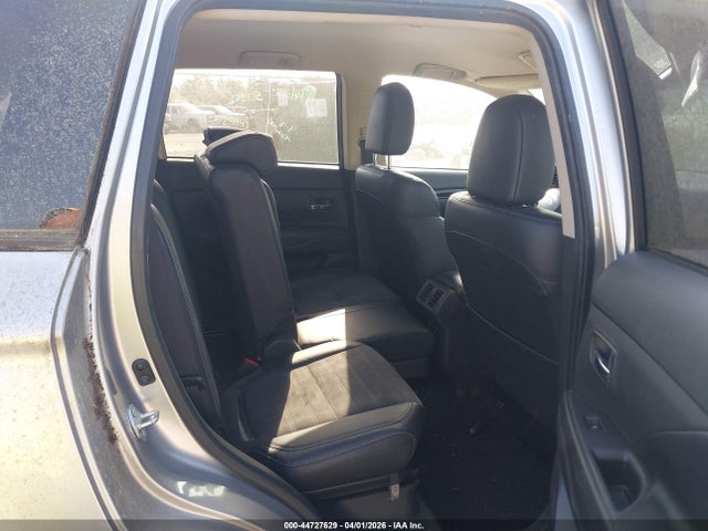 Mitsubishi Outlander Se