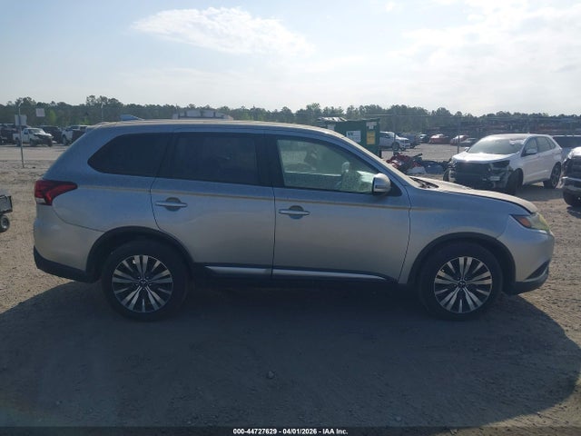 Mitsubishi Outlander Se