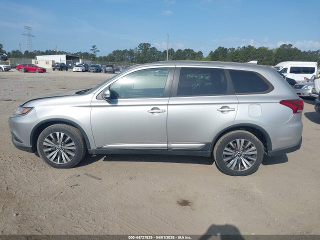 Mitsubishi Outlander Se