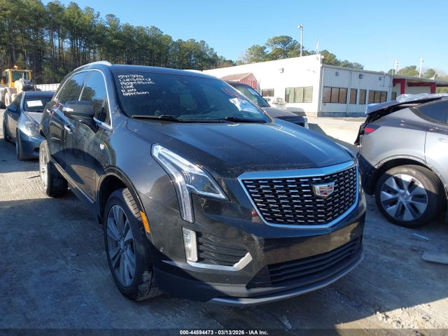 Salvage Cadillac XT5 Image