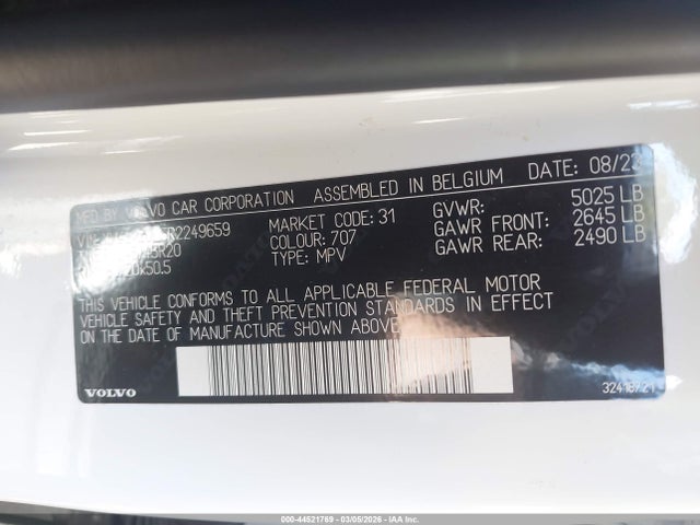 Volvo XC40 B5 Plus Dark Theme