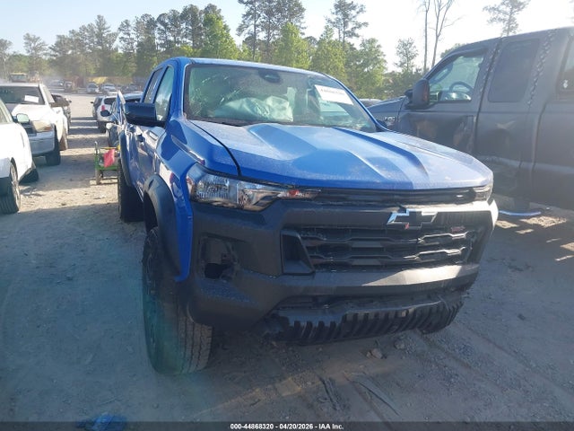 Salvage Chevrolet Colorado Image