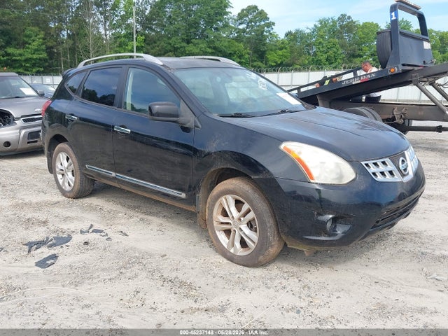 Salvage Nissan Rogue Image