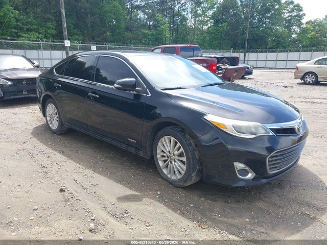 Salvage Toyota Avalon Hybrid Image