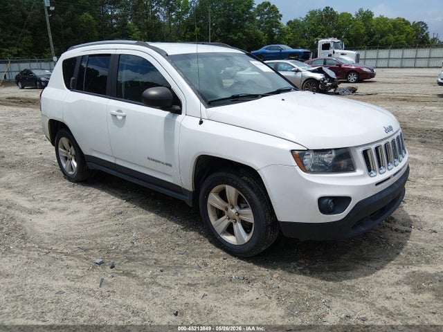 Salvage Jeep Compass Image