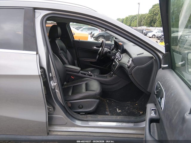 Mercedes-Benz GLA 4matic