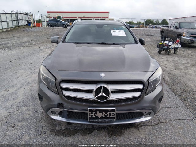 Mercedes-Benz GLA 4matic
