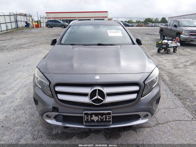Mercedes-Benz GLA 4matic