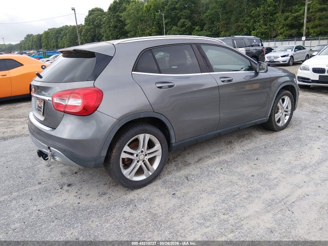 Mercedes-Benz GLA 4matic