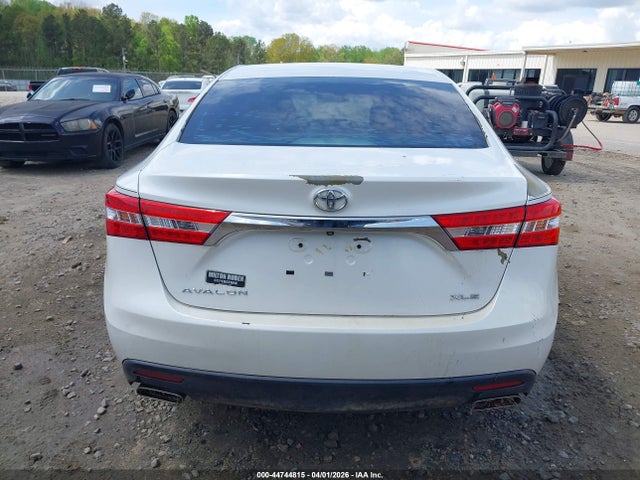 Toyota Avalon Xle Premium