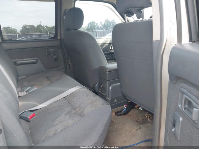 Nissan Frontier Xe-v6