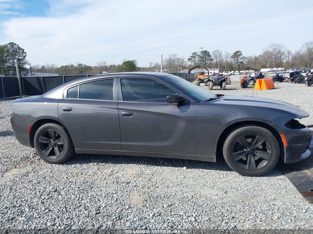 Dodge Charger Sxt