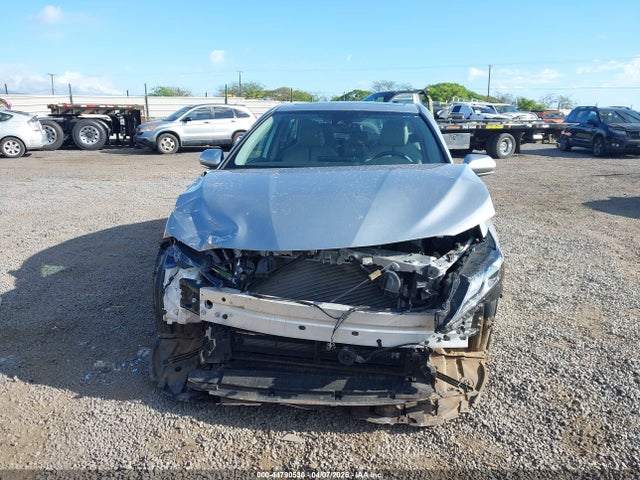 Toyota Camry Xse Hybrid